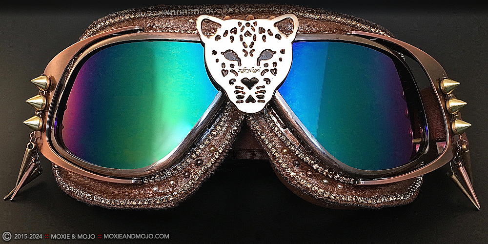 Moxie & Mojo  :: Leopard Vision