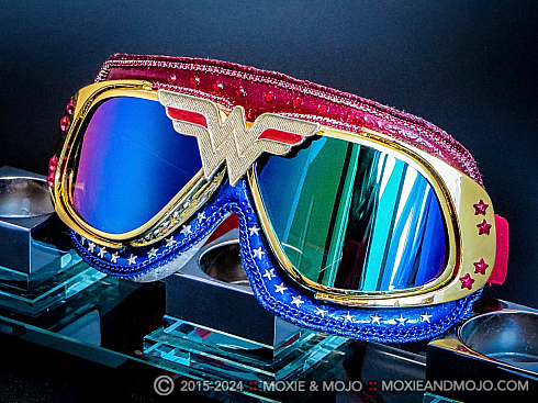 Moxie and Mojo Wonder Woman - Classic Goggles