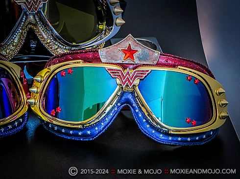 Moxie and Mojo Wonder Woman - Tiara Goggles