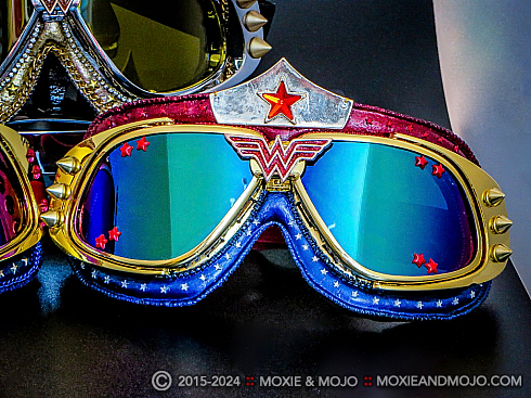 Moxie and Mojo Wonder Woman - Tiara Goggles