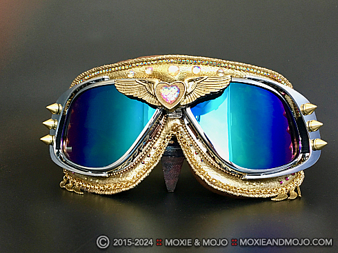Moxie and Mojo Your Love is Gold Goggles
