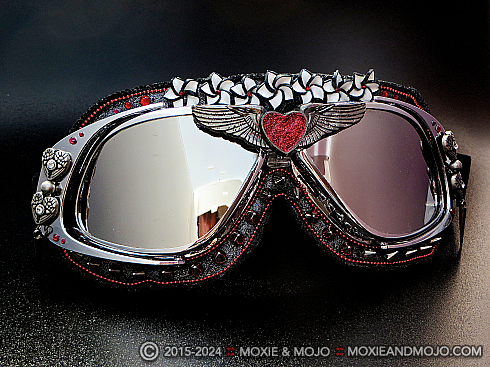 Moxie and Mojo Twisted Goggles