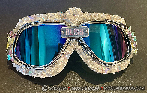 Moxie and Mojo Spring Bliss - Playa Bride 2023 Goggles