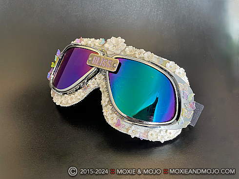 Moxie and Mojo Spring Bliss - Playa Bride 2023 Goggles