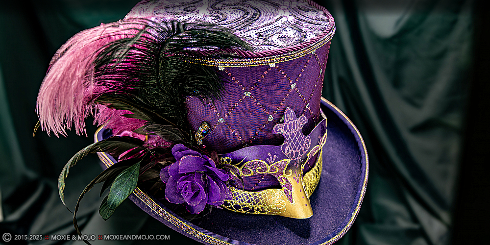 Moxie & Mojo  :: Masquerade Ball