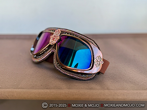 Moxie and Mojo Hamsa in Rose Gold Goggles