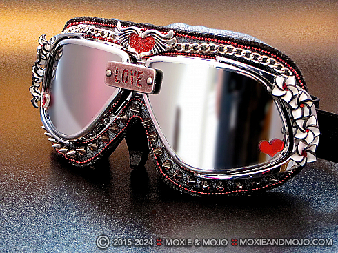 Moxie and Mojo Love With A Twist Goggles